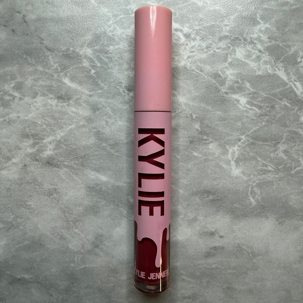 Kylie Cosmetics Mauve Liquid Lipstick